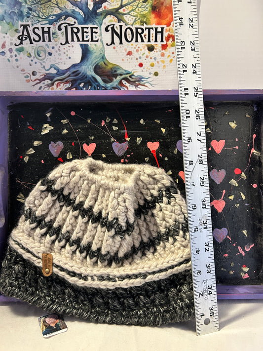 Wool adult size pony hat white and black